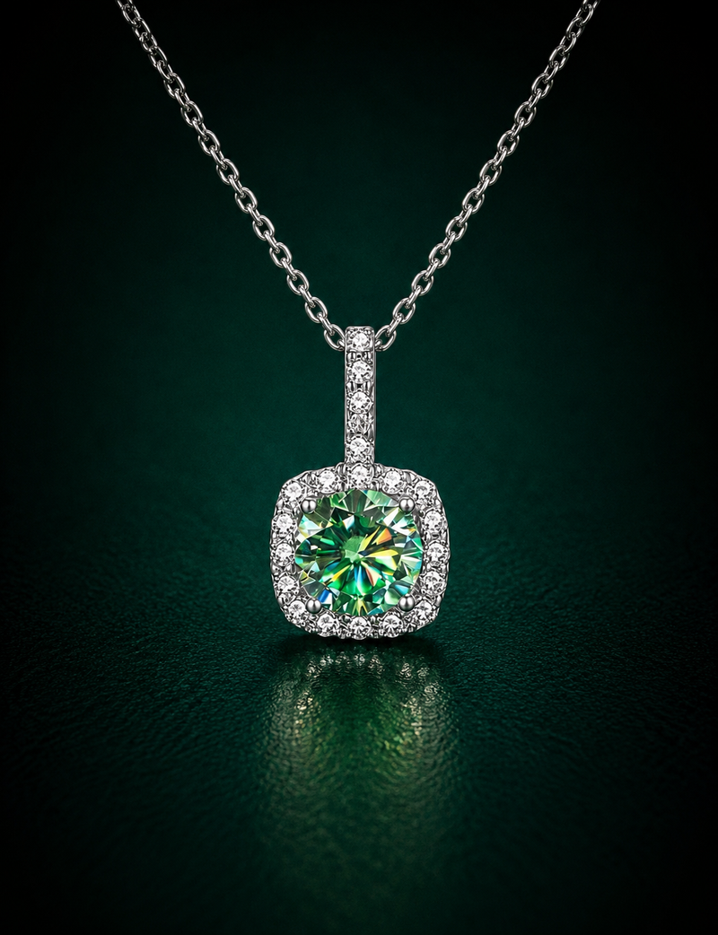 Verdessa - Green Moissanite necklace in 925 Sterling Silver